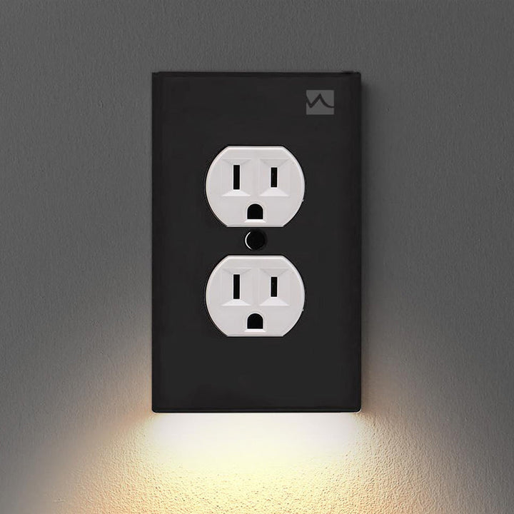 Skanto | Outlet veggplate med LED nattlys