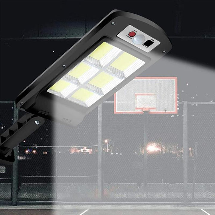 200W Utendørs Solenergi LED-Lampe med Fjernkontroll, Bevegelses- og Skumringssensor | Skanto