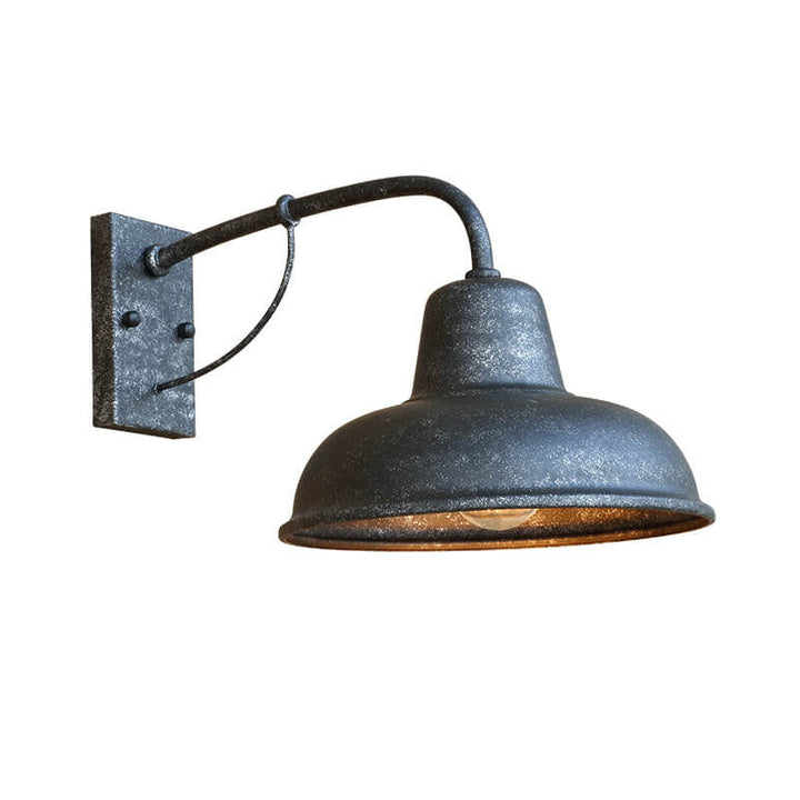 Vintage Iron Barn Vanntett Utendørs 1-Lyskilde Vegglampe | Skanto