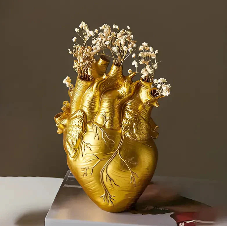 Skanto | Greskinspirert hjerte vase