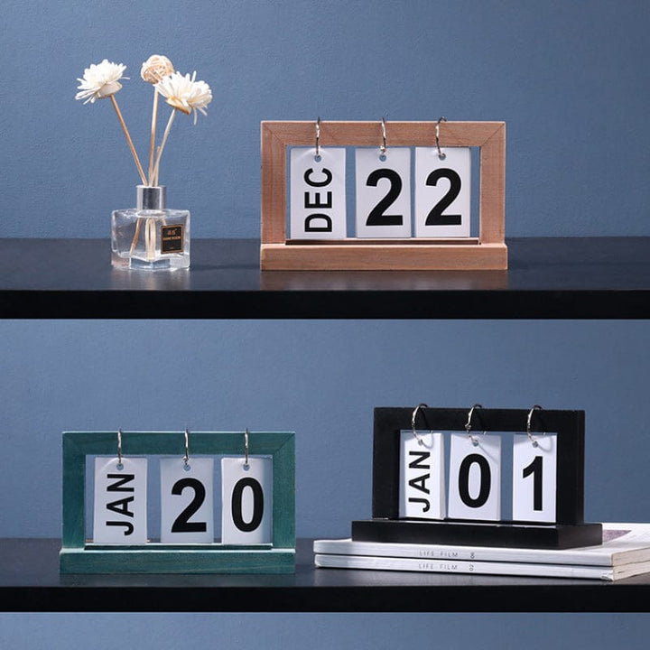 Dutch Teak Wood Skrivebordskalender | Skanto