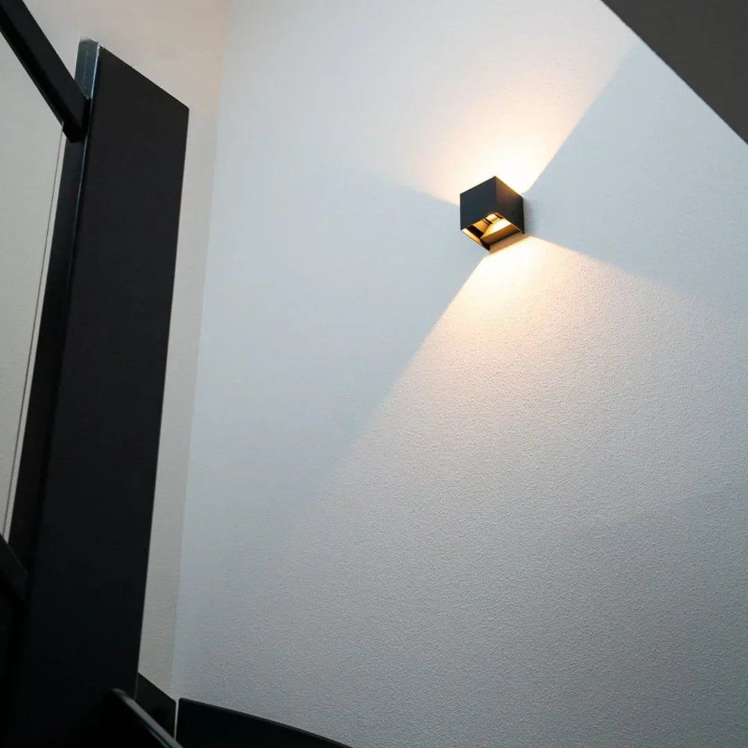 Skanto | Luksus trådløs oppladbar vegglampe – bevegelsessensor og varm LED-belysning (2700K)