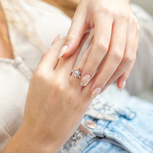Skanto | CalmRing Nua - Stylish Ring for Stress and Anxiety