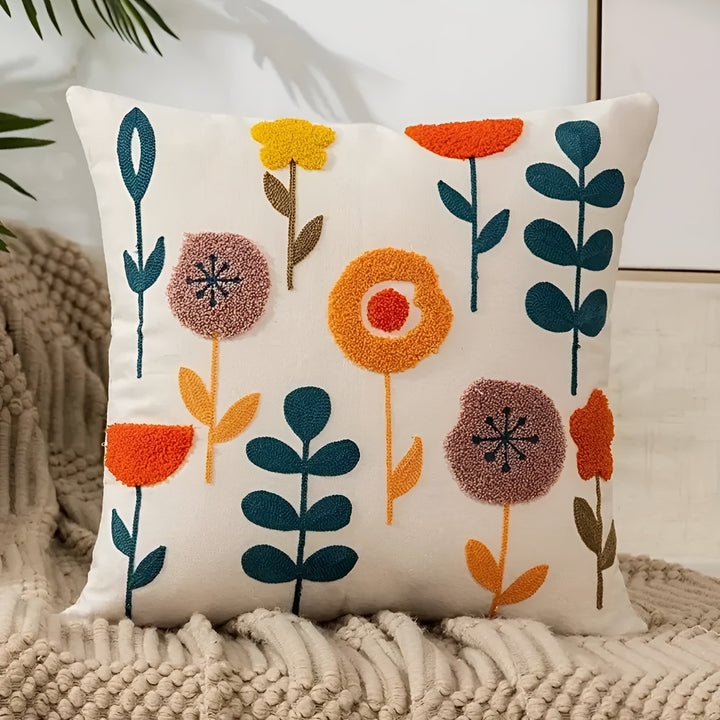 Dekorativt putetrekk med blomstermønster – mykt og komfortabelt | Stilig stuedekorasjon