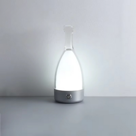 Skanto | Vinflaske Skrivebord Lampe med Bluetooth Høyttaler – Oppladbar Moderne Kveldsbelysning