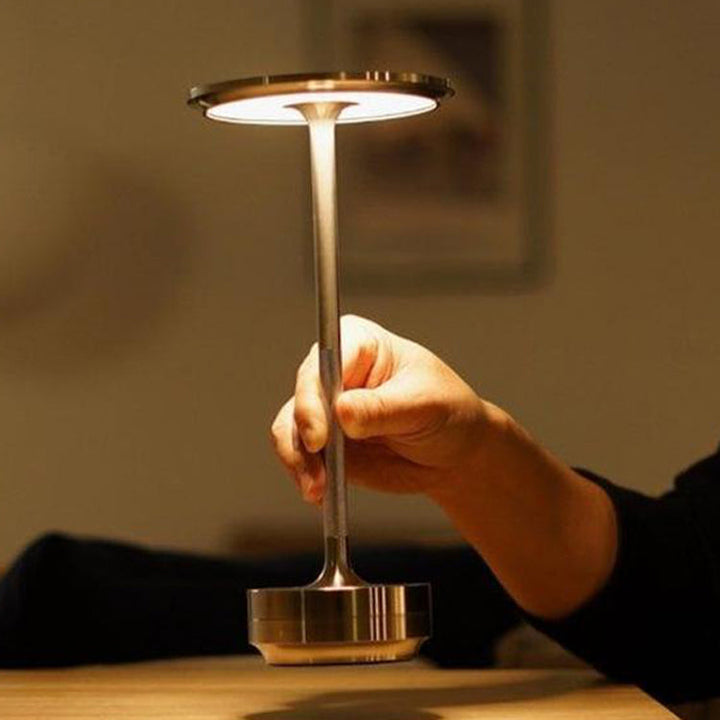 Aluminium oppladbar berøringsdimmer bordlampe | Skanto