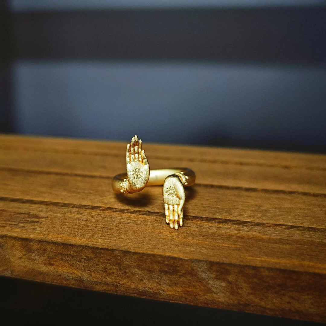 Skanto | Fryktløs Ønske Buddha Hånd Ring - Chic Par Gave