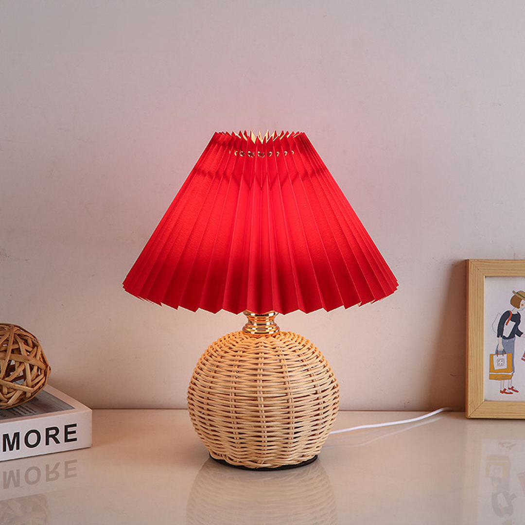 Skanto | Moderne Bordlampe med Hvit Plisserte Skjerm
