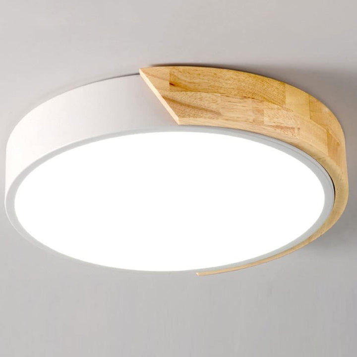 Skanto | LED Taklampe med Treakent Ramme