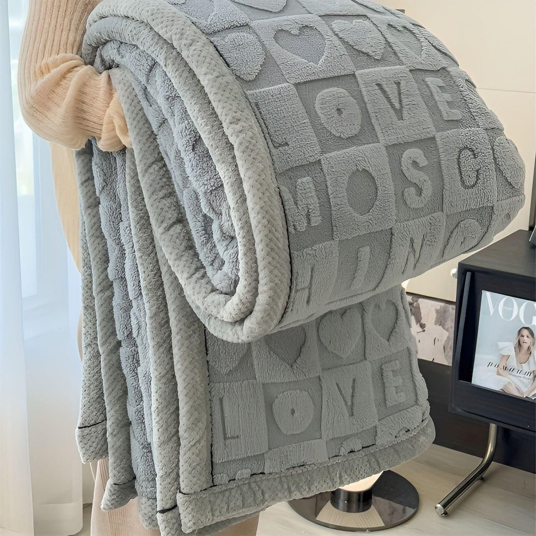 CoralDream Teppe - Varm Fleece Vinterteppe med Dobbeltsidig Hjerte- og Bokstavdesign | Skanto