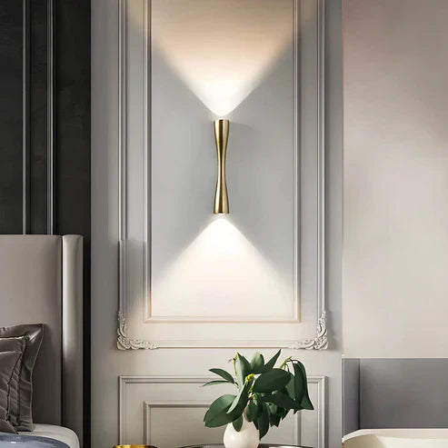 RéconfortGlow – Elegant Vanntett Vegglampe for Innendørs og Utendørs Skanto