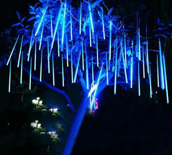 Skanto | Snowfall Garland Lights (sett av 8)