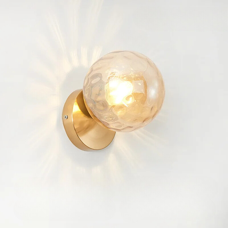 GleamGold - Luksus Gull Vegglampe med Glass Skanto