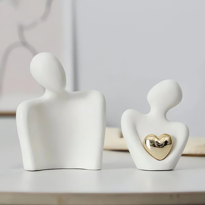 Omfavn Par Hjerte Skulptur | Skanto
