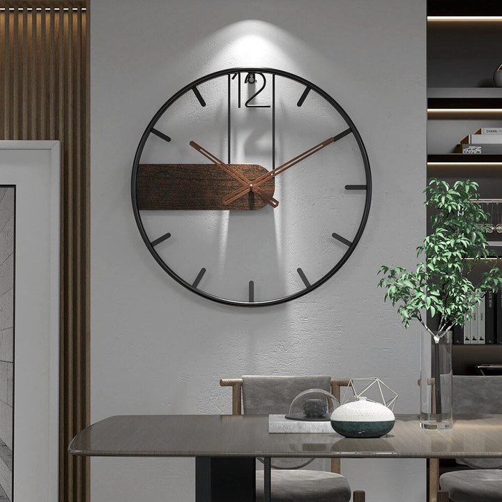 Skanto | Stål-Valnøtt Veggklokke | Moderne Industriell Design med Valnøtt Tre