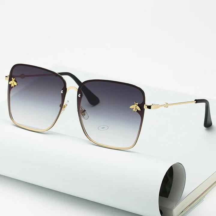 Charlotte Solbriller | Oversized & Rimless | Skanto