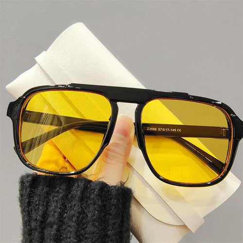 Aric Solbriller | Sporty & Vintage | Skanto
