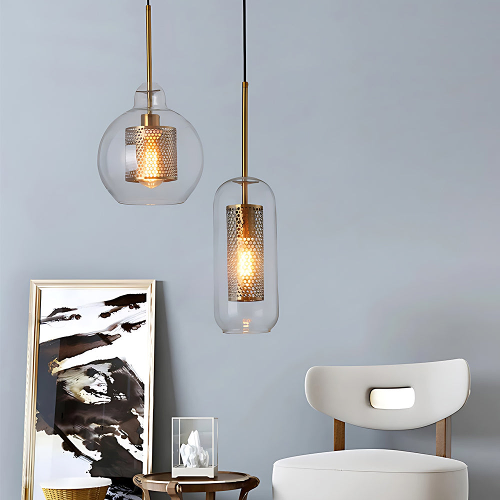 Vintage industriell pendellampe med rund glass og gull – LED pendellampe for spisestue og stue | Skanto