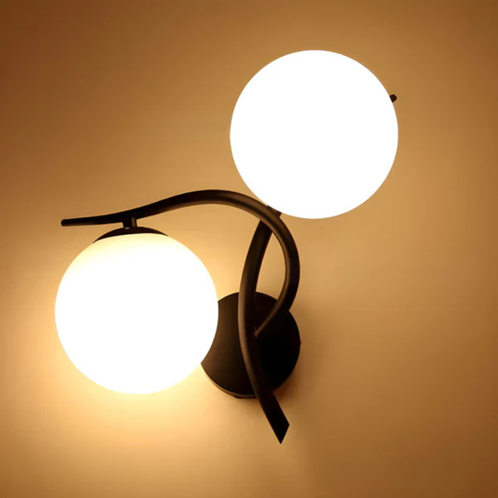 Skanto | Glass og Kobber LED Vegglampe med Varm Hvit Glød