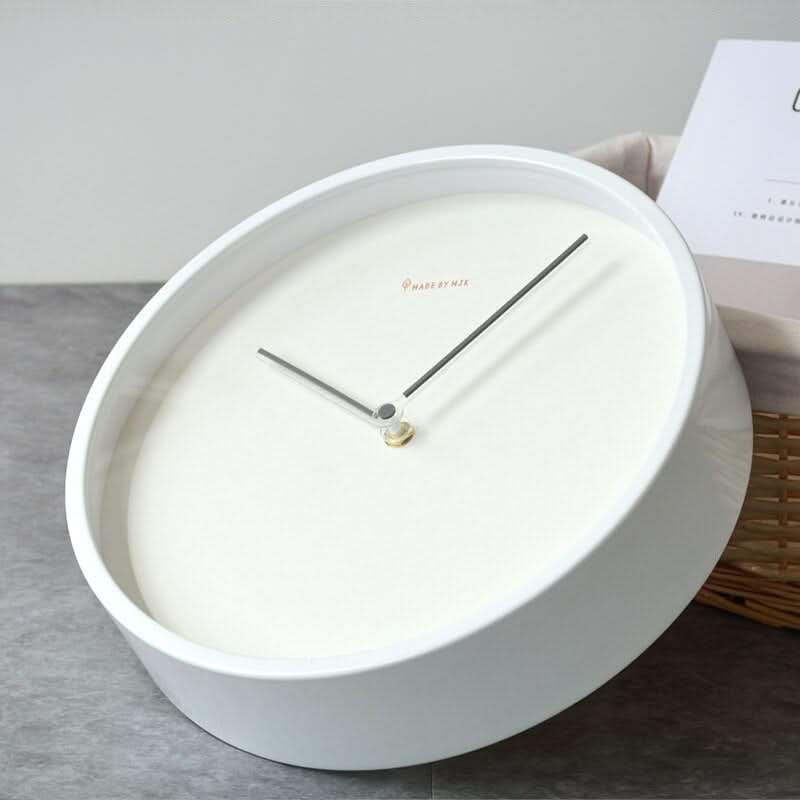 Skanto | Nordic Minimalist Treveggklokke Hvit Svart Design