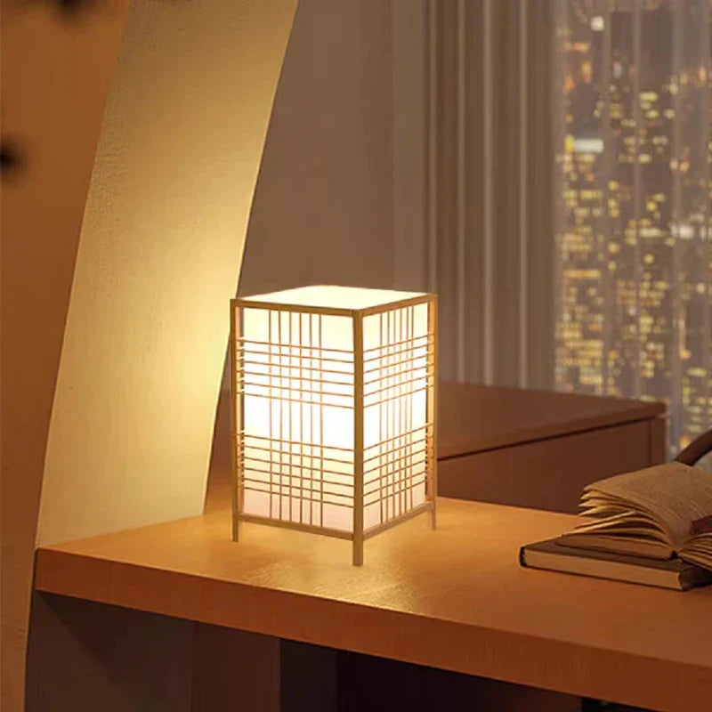 Skanto | Japansk bordlampe