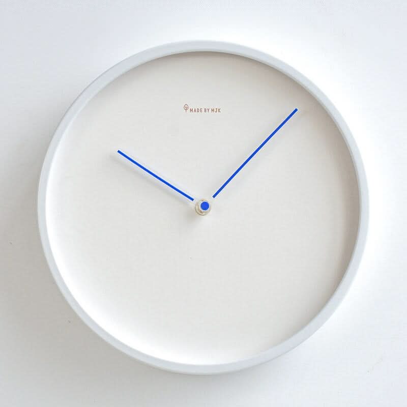 Skanto | Nordic Minimalist Treveggklokke Hvit Svart Design
