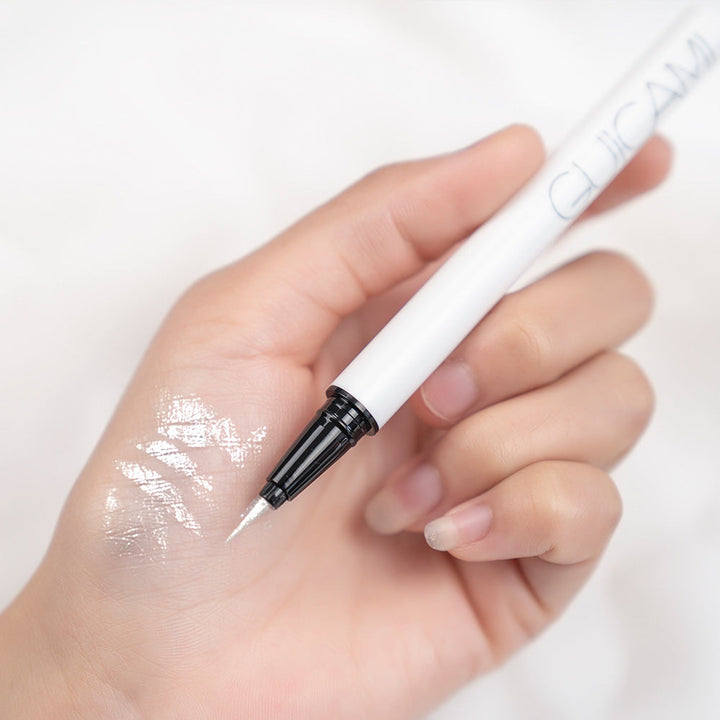 Skanto | Vann- og oljeavvisende eyeliner
