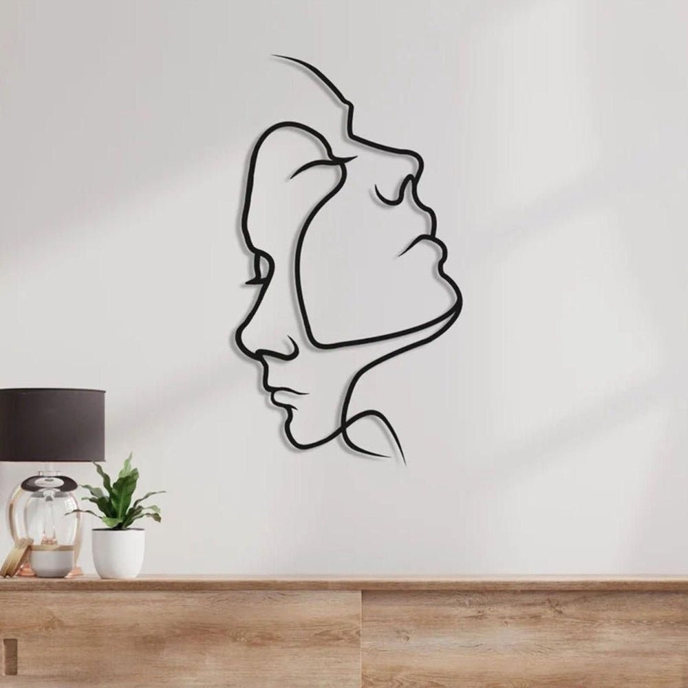Minimalist Veggdekor med Abstrakt Uttrykk av Kjærlighet Skanto
