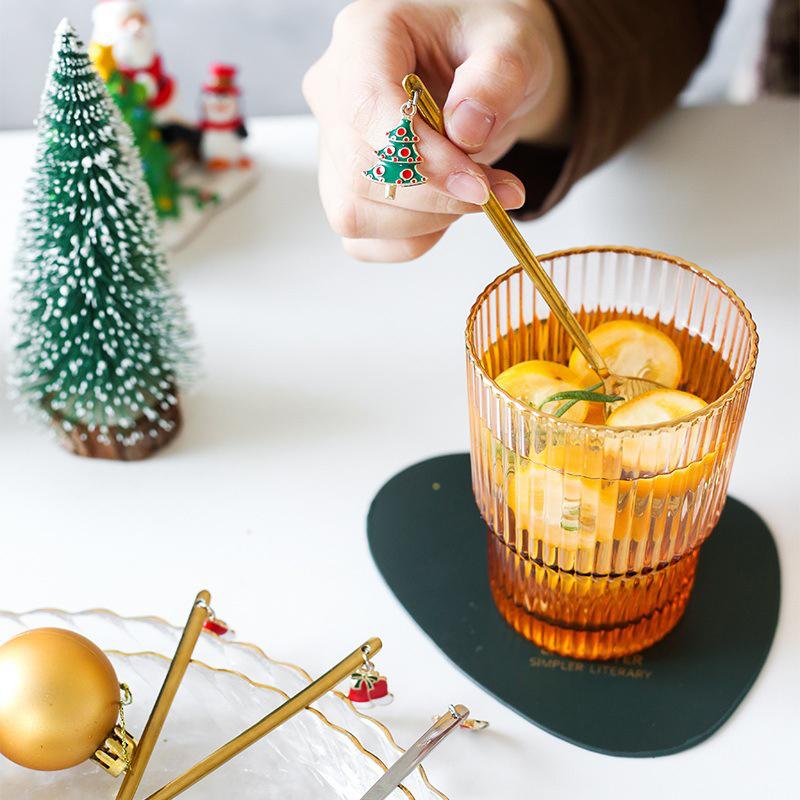 Skanto | Juledekorasjoner for hjemmet - Julemetallskje gave-sett