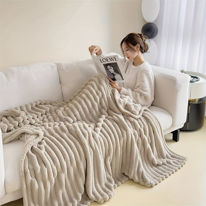 LuxeFleece – Elegant fransk stil teppe for Comfort Skanto