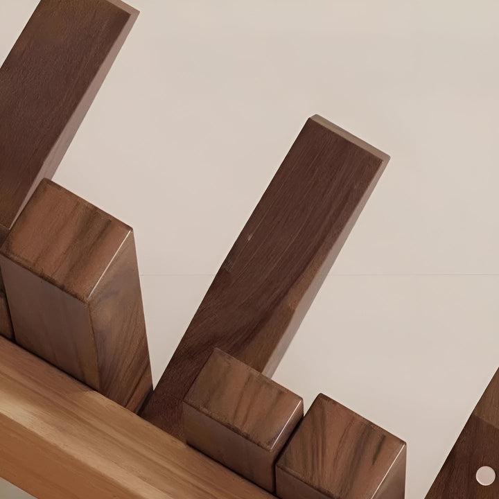 Stilig garderobe i tre – FlexiSkanto magnetiske kroker for bedre organisering | Ideell for soverommet