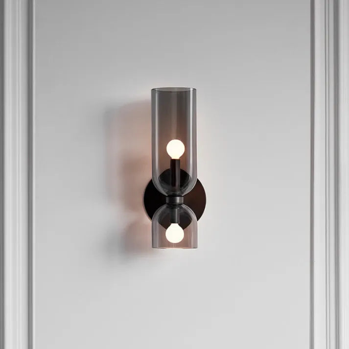 Skanto | Glassvegglampe med LED-teknologi Kombinasjon av eleganse og funksjonalitet