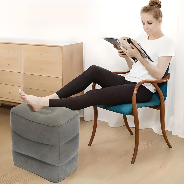 Skanto | Oppblåsbar Reisefotstøtte | Ergonomisk, Justerbar Høyde & Kompakt for Fly, Tog, Busser & Kontorbruk