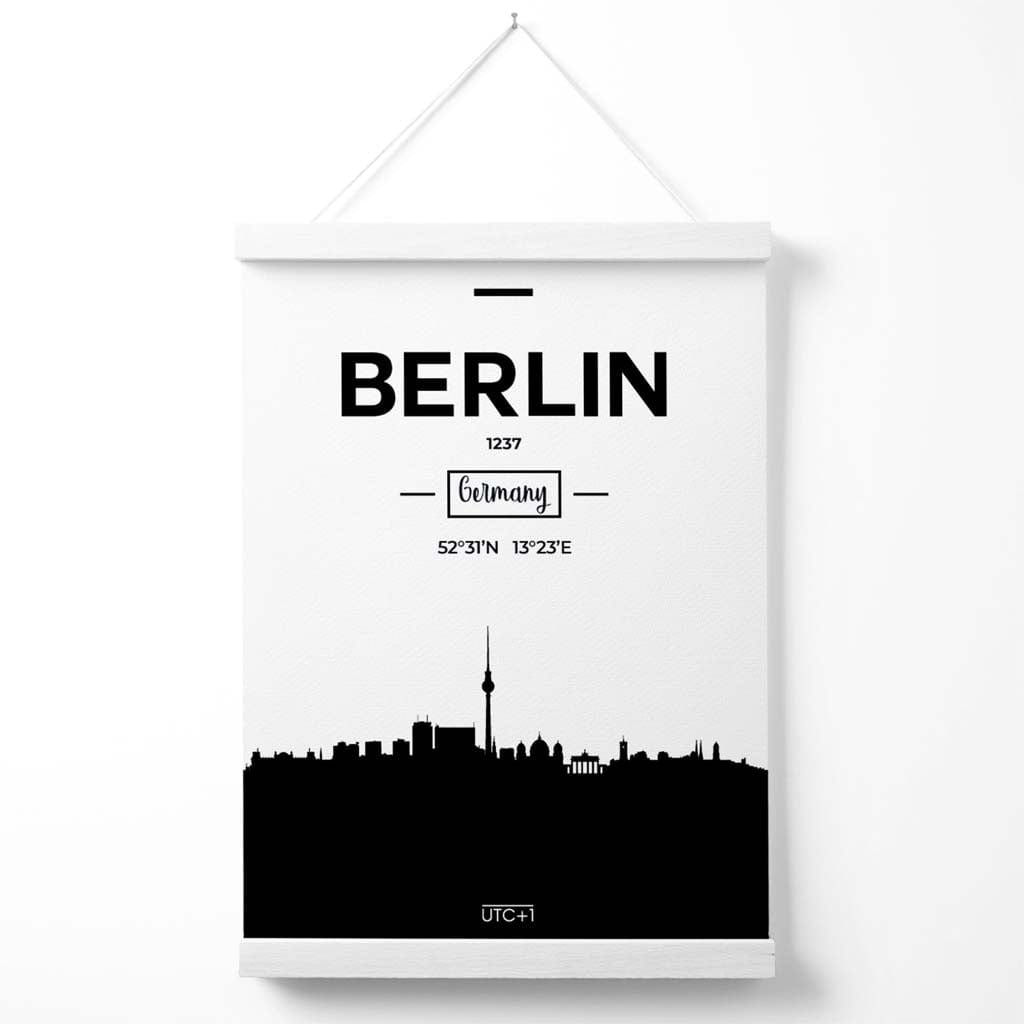 Berlins skylineplakat (svart-hvitt) med oppheng