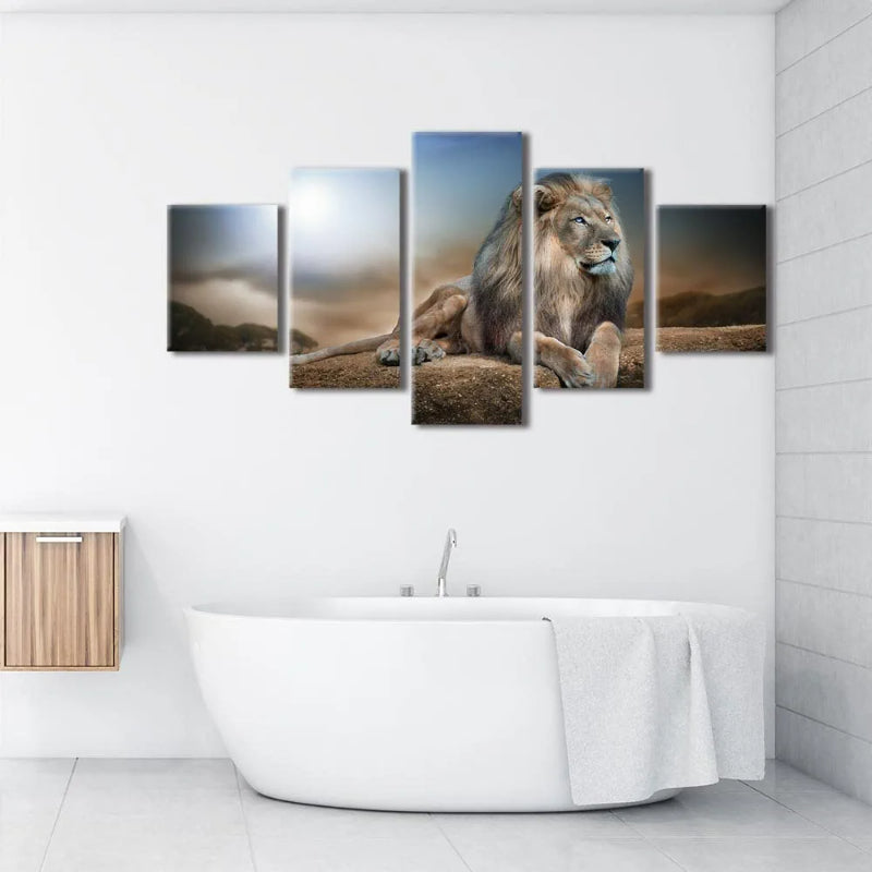 Sett med 5 løve-motiver som veggbilder på lerret