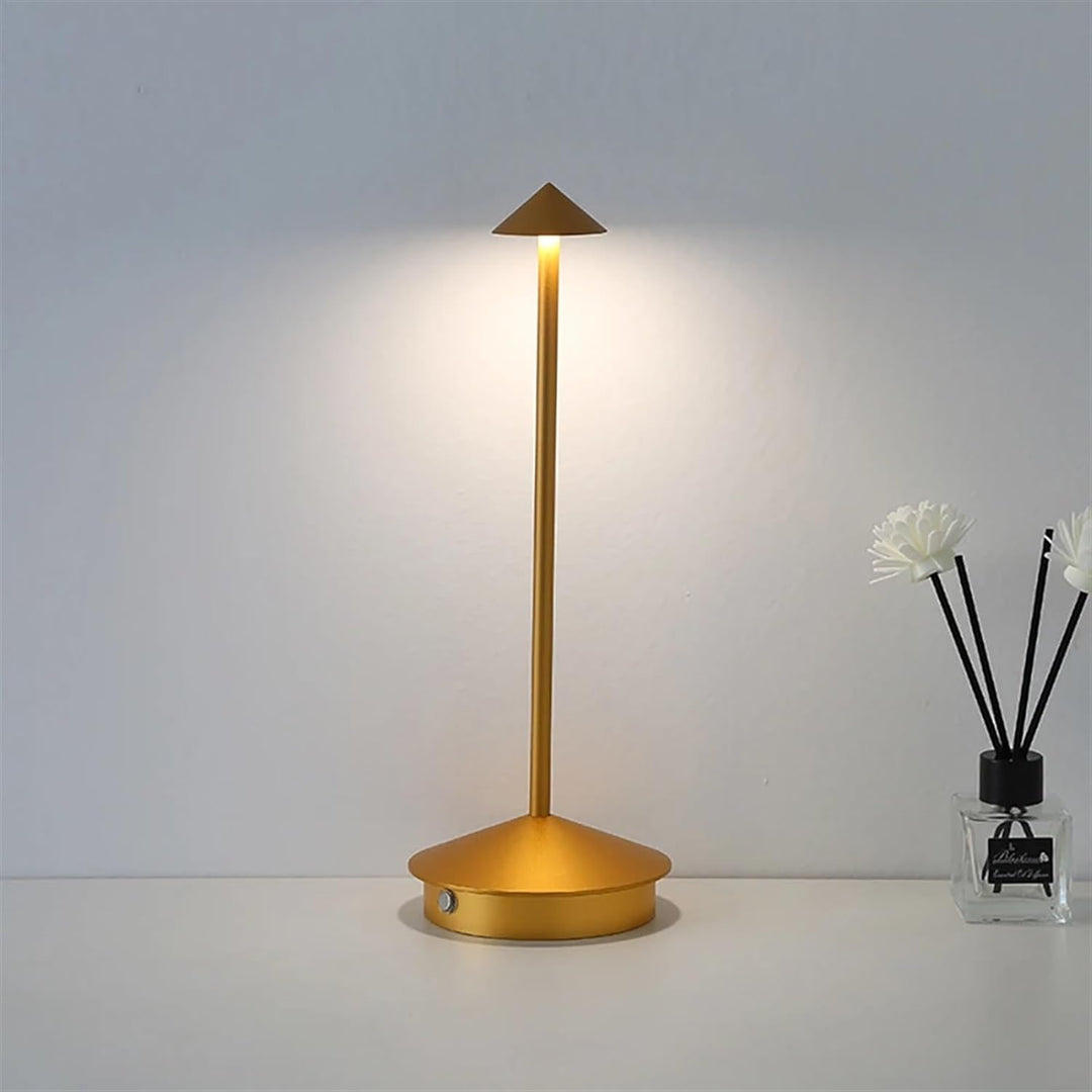 Skanto | Eindhoven Robyn Arrow LED Bordlampe