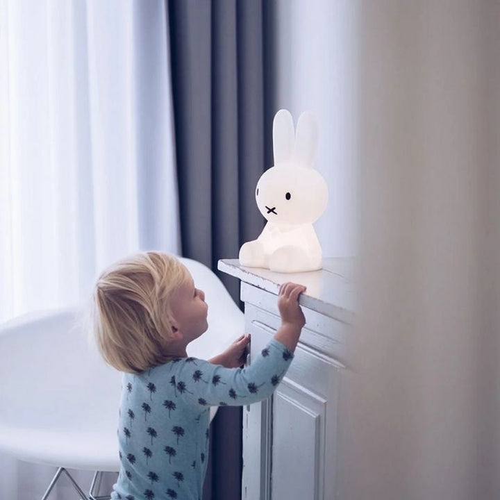 Skanto | Maria Miffy Første Lys Bordlampe