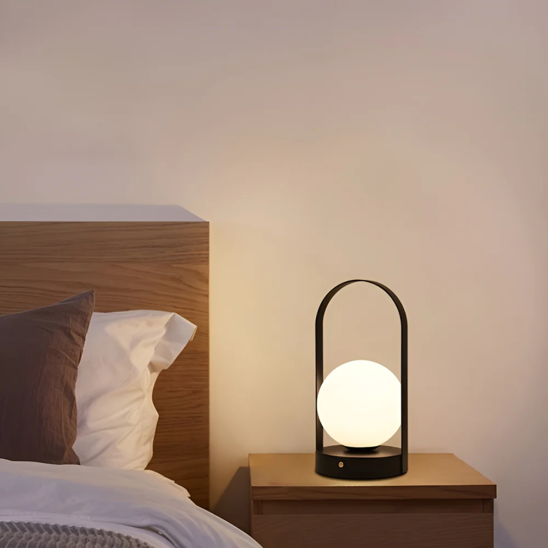 AuraLicht Trådløs Bordlampe – Oppladbar & Rustfritt Stål Design Lampe | Skanto