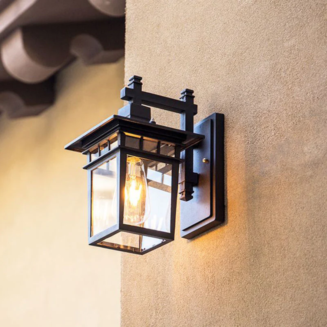 Skanto | Svart Utendørs Vegglampe