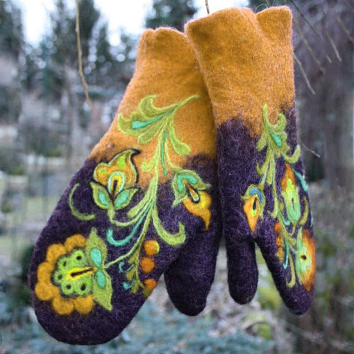 Skanto | Juleblomst Broderte Votter
