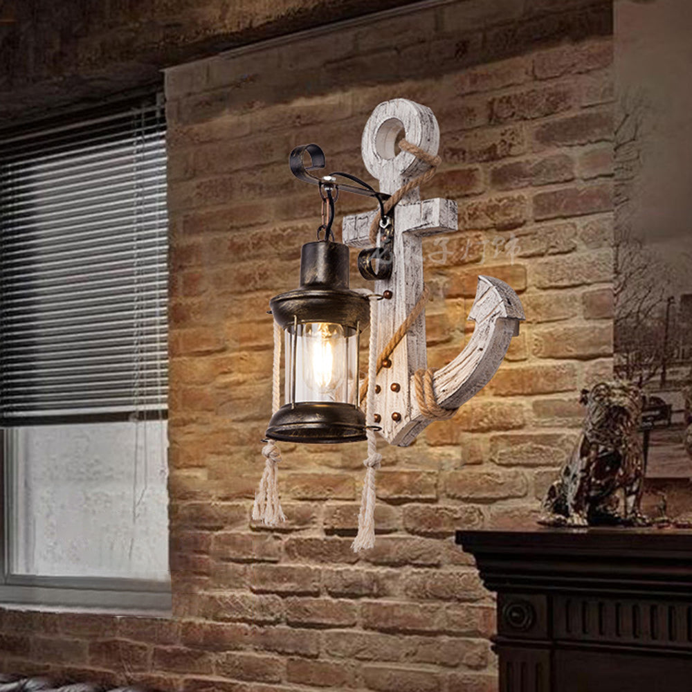 Skanto | Rustikk Tre Anker Vegglampe med Lantern