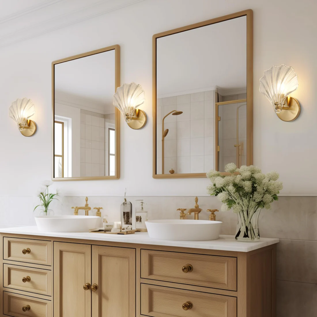 Skanto | Glass skall vegglampe