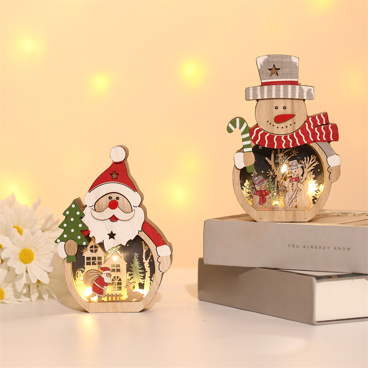 Skanto | LED julekuler i tre med belysning