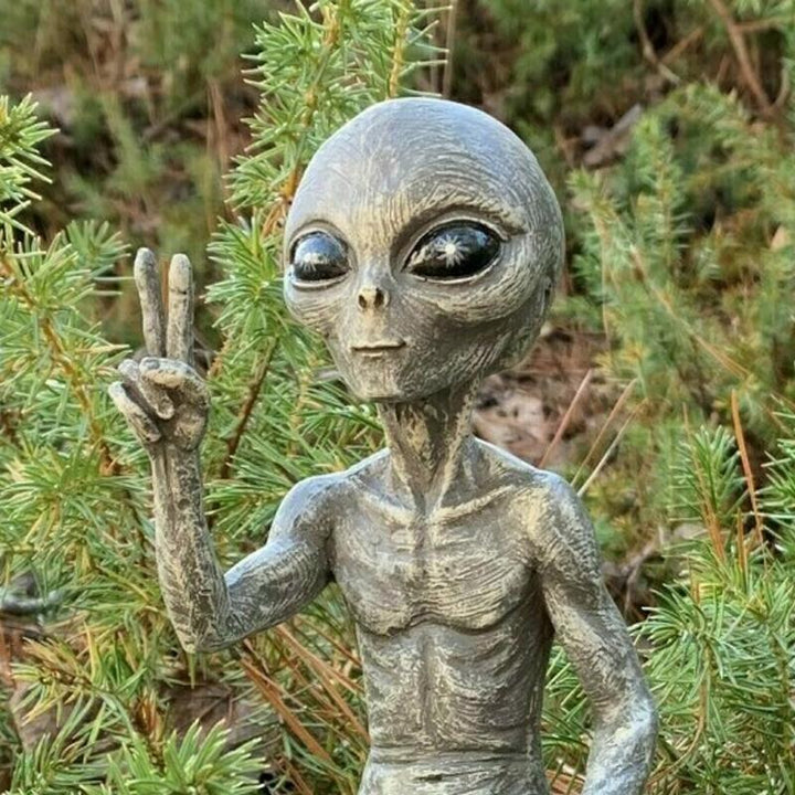 Statue Garden Alien | Skanto