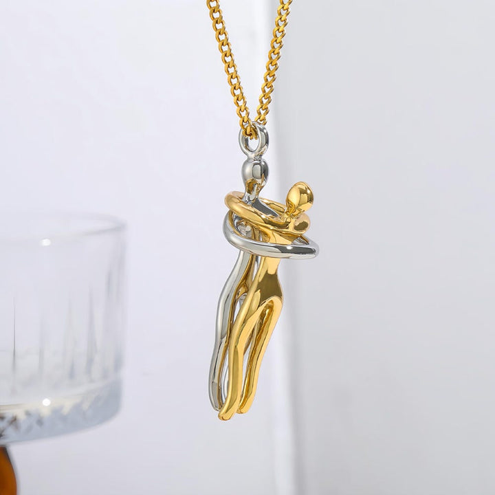 Skanto | Bonding Hug Necklace