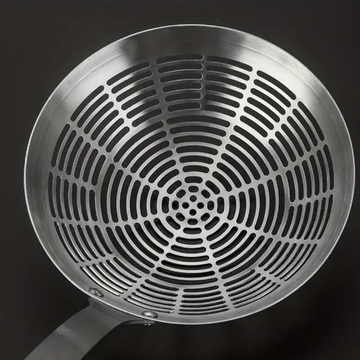 Siebkelle aus Edelstahl und Holz