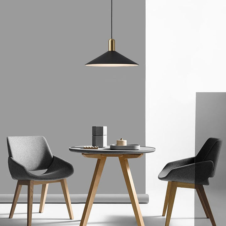 Skanto | Enkel Moderne Kegleformet LED Pendellampe
