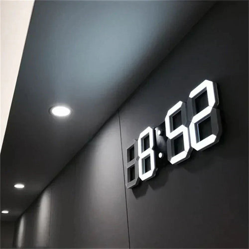 Skanto 3D LED Veggklokke | Moderne Digital Klokke | Dimmbar LED Lys | Stilfull Veggdekor