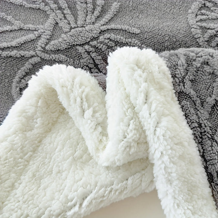 Cozy Luxe – Myk Fleece Teppe med Sommerfugl Design Skanto