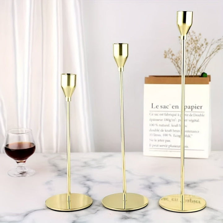 Skanto | MajesticFlicker – Sofistikert svart og gull lysestake sett for elegante anledninger